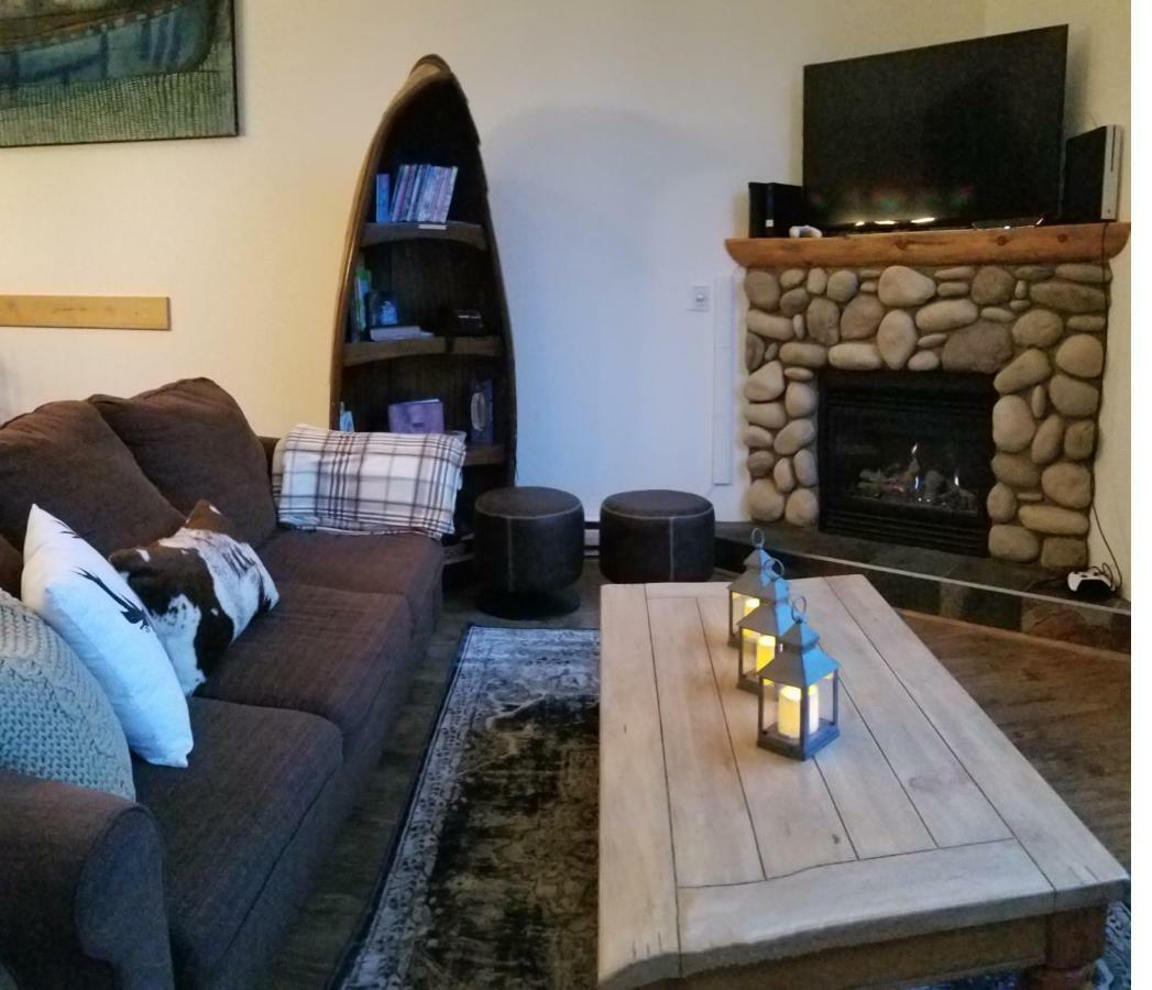 קאנמור Downtown Loft, Mountain Views, Fireplace, Couple'S Retreat, Walker'S Paradise מראה חיצוני תמונה