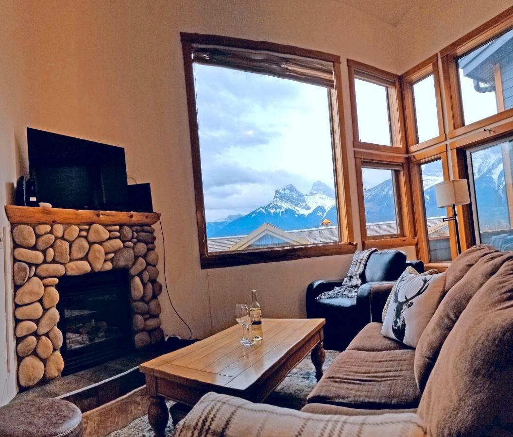 קאנמור Downtown Loft, Mountain Views, Fireplace, Couple'S Retreat, Walker'S Paradise מראה חיצוני תמונה